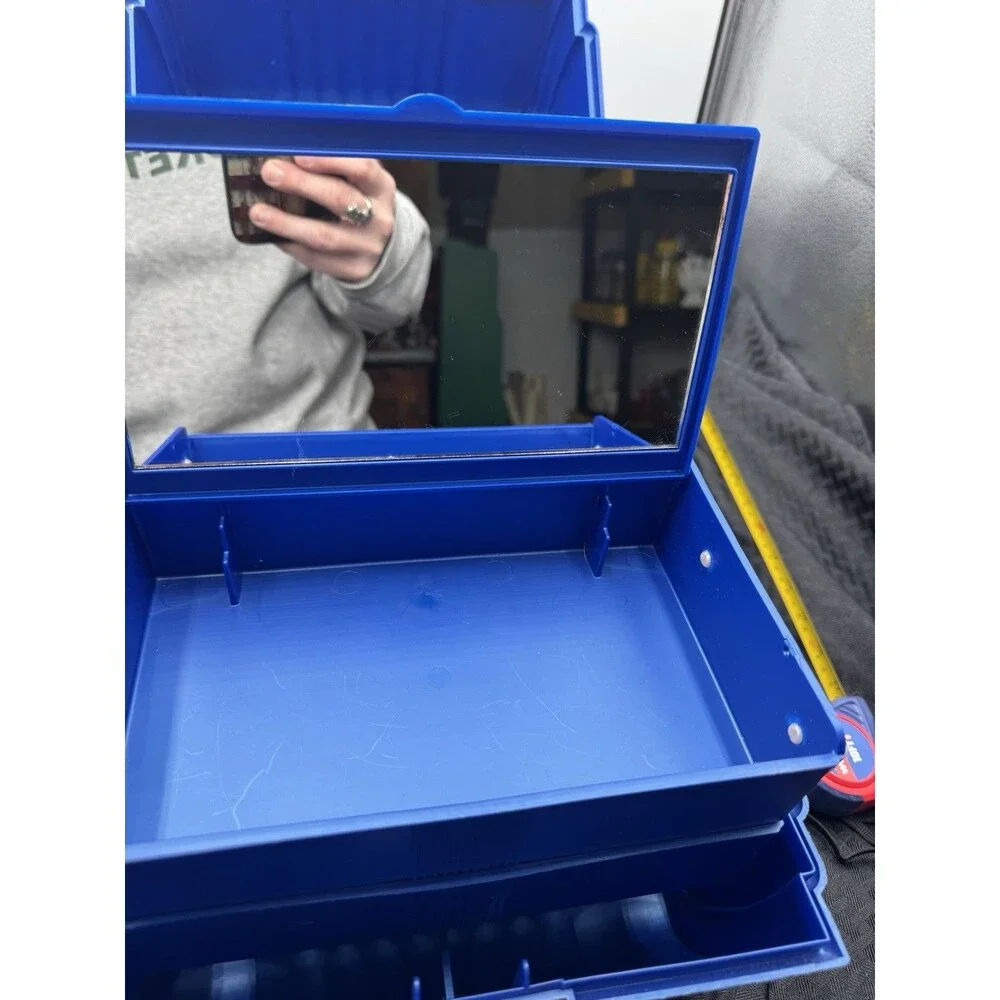 1990’s Sassaby Electric Blue Make-up Case. 103-07 Model!
